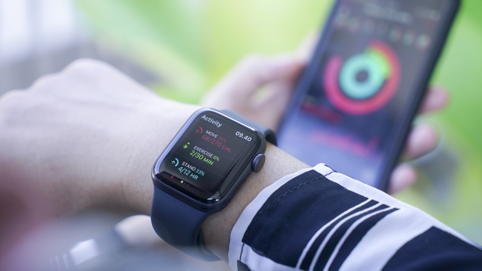 Emergency SOS Apple Watch: 5 Essential Safety Features